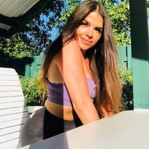 Meet your Posher, Liz